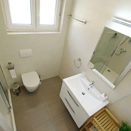 Superb Seaview A4+2 Id:240 Apartment *